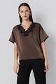 Shortsleeve blouse with lace