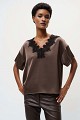 Shortsleeve blouse with lace
