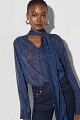 Blusa estampada con pañuelo