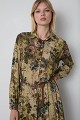 Vestido camisero largo con estampado floral