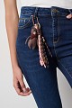 Selena skinny jeans with a decorative detail