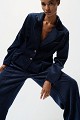 Fitted velvet-look blazer