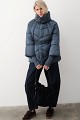 Puffer jacket with ribbed sleeves