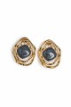Earrings with decorative stone