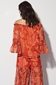 Blusa de hombros descubiertos con estampado de cachemira
