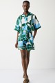 Printed high-waisted shorts