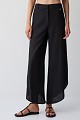 Trousers with side slit details