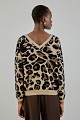 Leopard sweater with rhinestones