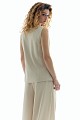 Longline vest with golden buttons