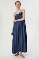 Rochie lungă cu aspect denim și floare