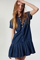 Rochie scurtă din denim cu pliuri