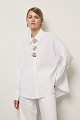 Camisa con botones decorativos