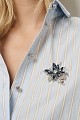 Broche en forma de flor con pedrería