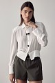 Blouse with long sleeves and pins