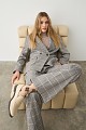 Plaid trouers with pleats