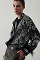 Printed shirt with feathers