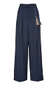 Pantalones a rayas con dije
